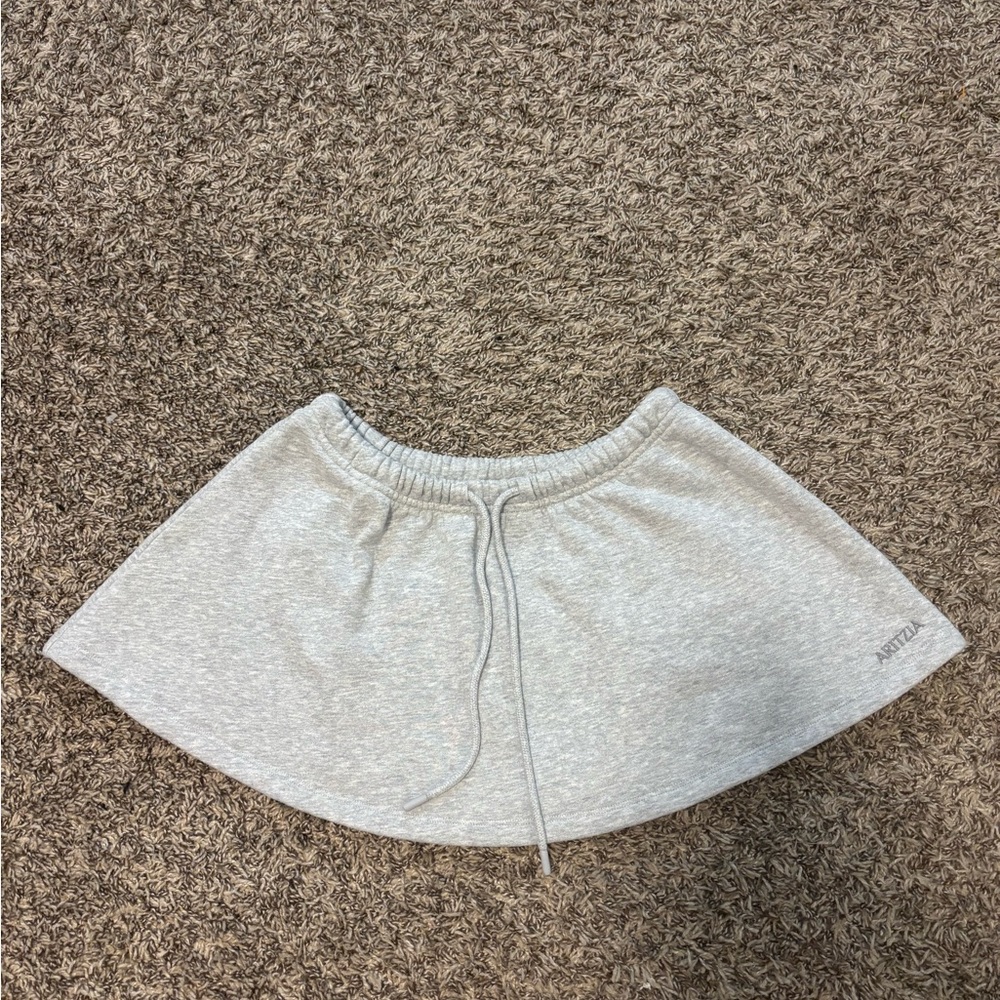 Aritzia Light Gray Tennis Skirt